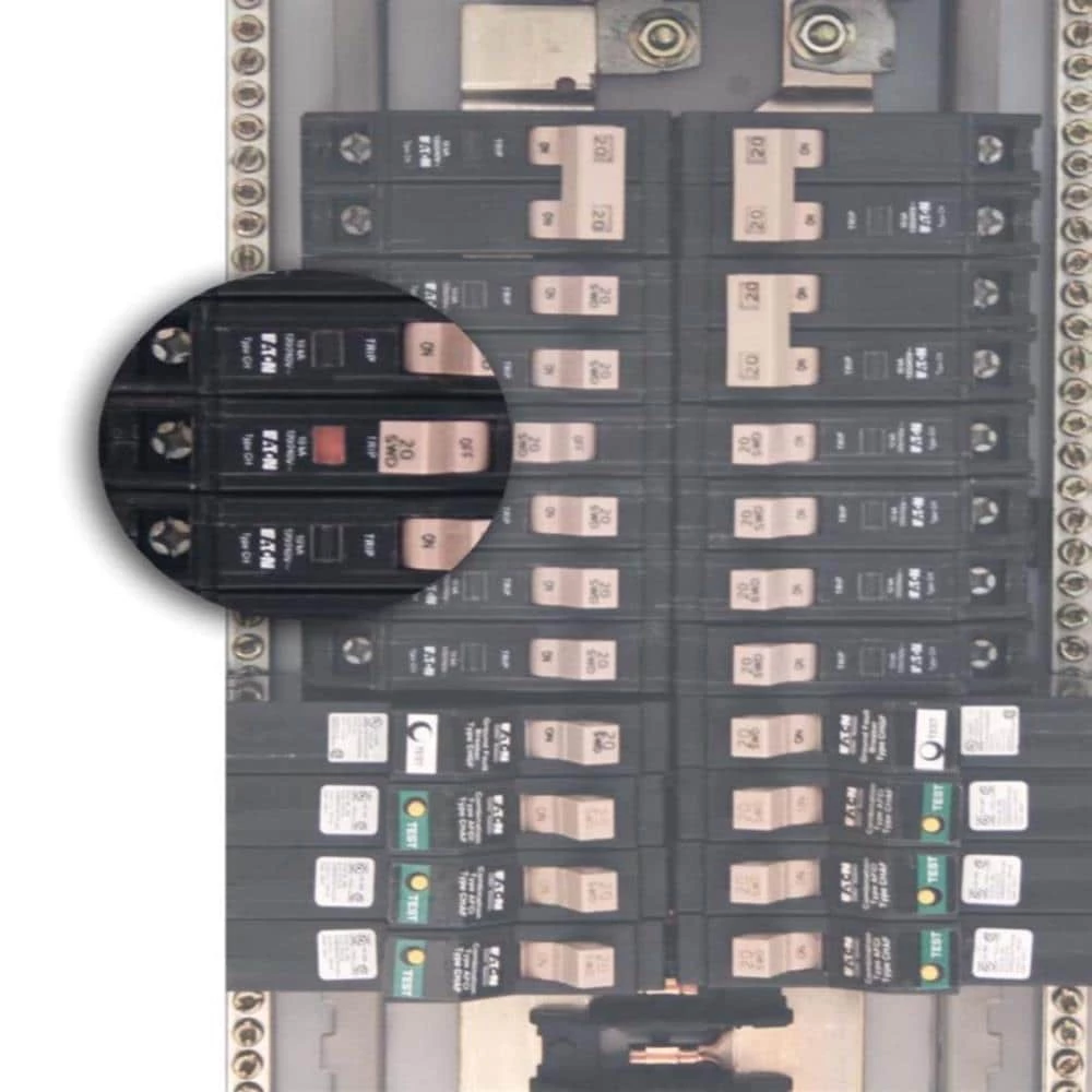 Eaton Circuit Breakers Type CH 20-Amp 1-Pole Standard Trip Circuit Breaker 2 Eaton Circuit Breakers Type CH 20-Amp 1-Pole Standard Trip Circuit Breaker - Image 2
