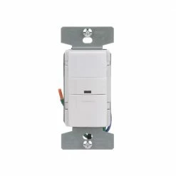 Eaton Light Sensors Single-Pole/3-Way 15-Amp Occupancy Motion Sensor Light Switch, White